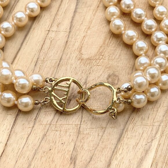 VTG KJL Kenneth Jay Lane Triple Strand Faux Pearl Necklace & Bracelet SET - Picture 7 of 10
